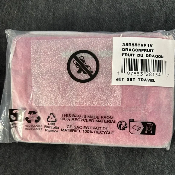 ONE BNWT Michael Kors Jet Set Travel Small Wallet Quilted Dragon Fruit - Picture 5 of 6